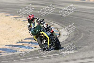 media/Dec-01-2025-Moto Forza (Mon) [[2daa91e15f]]/2-Intermediate Group/Session 2 (Turns 9 and 10)/